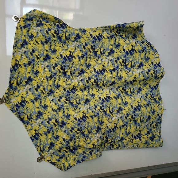 Fun Yellow Top - Picture 3 of 4